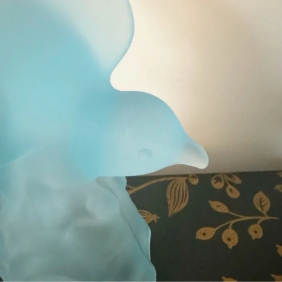 Vintage L.E. Smith Satin Glass Bird - Picture 4 of 6